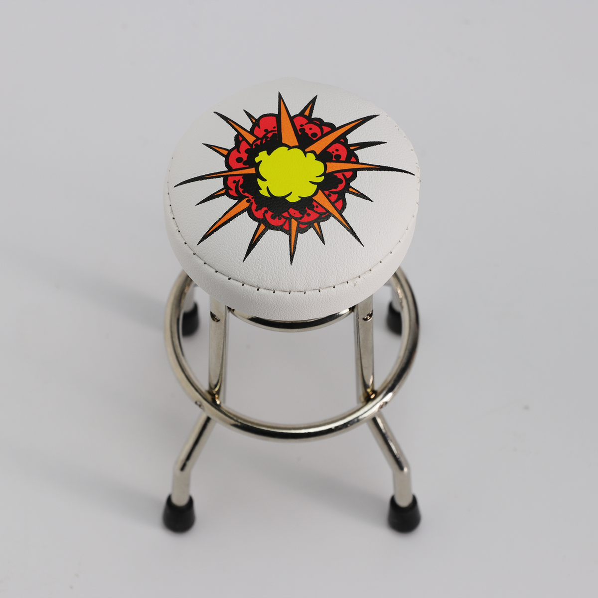 DD White UV Explosion RepliCade Stool - LE – New Wave Toys
