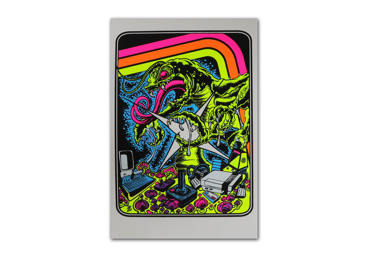 Centipede Attack Blacklight Micro Poster – New Wave Toys
